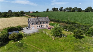 propriete à la vente -   50000  SAINT LO, surface 123 m2 vente propriete - UBI475596497